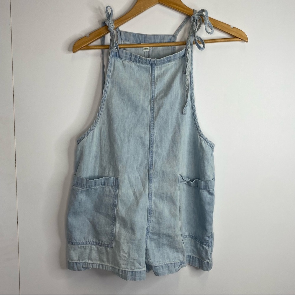 Arie Chambray Romper Overalls Size XS Blue Tie Up Shorts One Piece